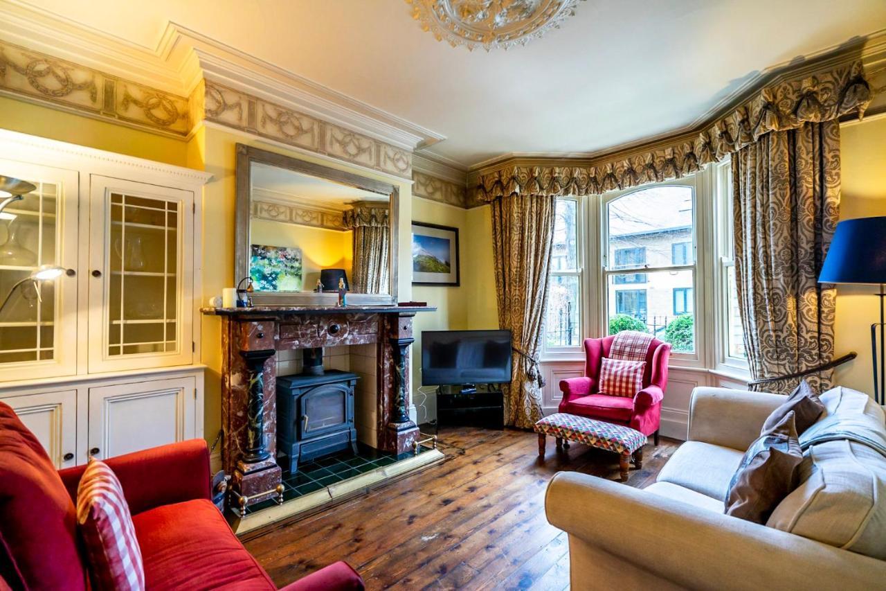 7 St John'S Crescent Villa York Bagian luar foto